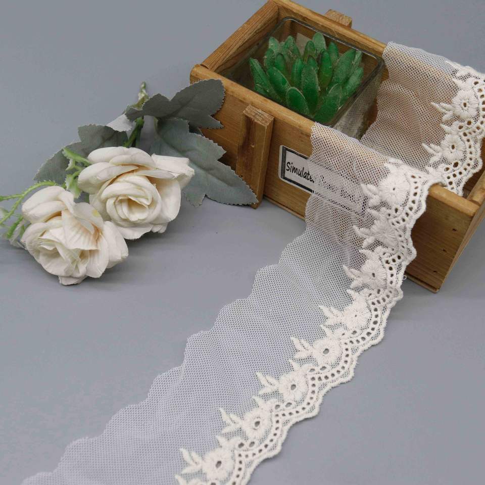Best Selling Poly Cotton Soft Mesh Tulle Embroidery Lace Trim With Small Floral Pattern for Lingerie and Dress Hemming
