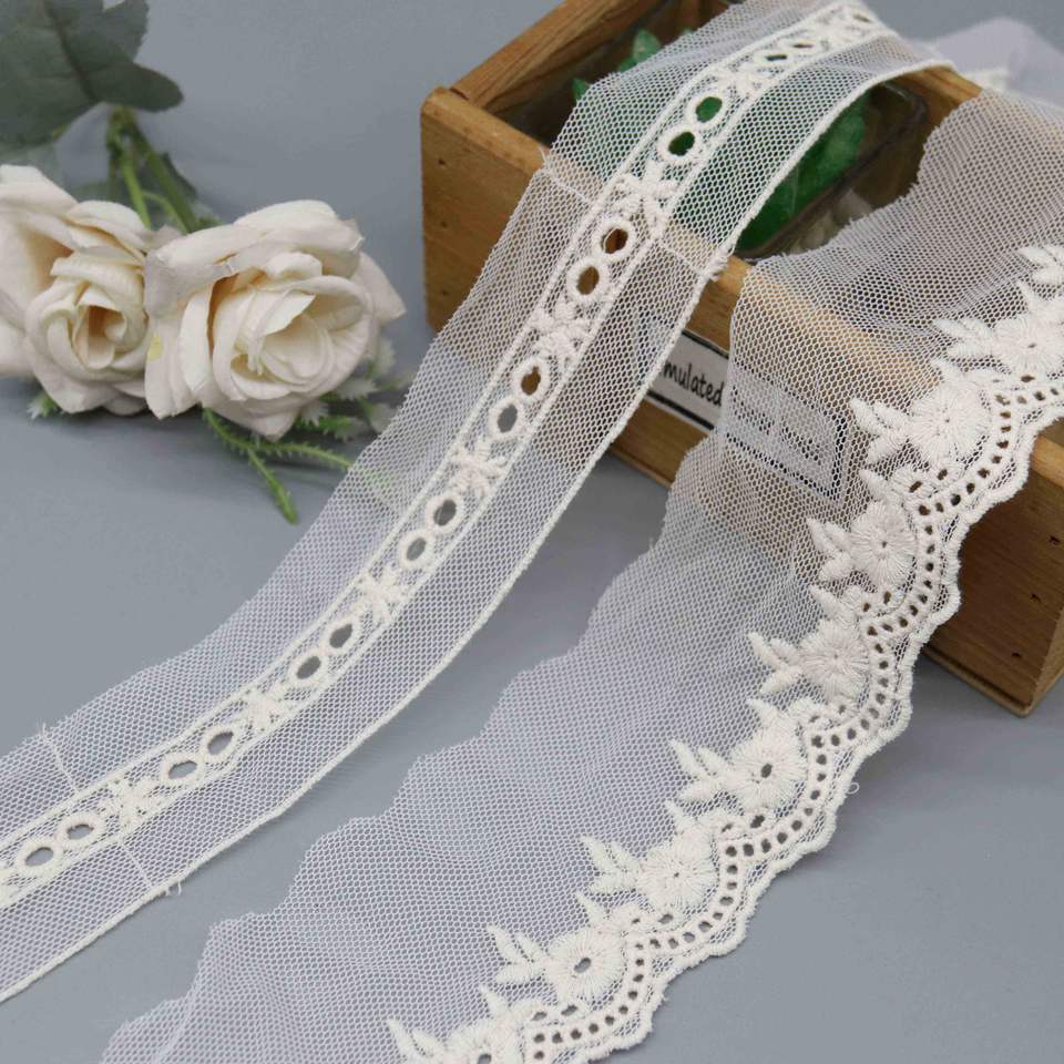 Best Selling Poly Cotton Soft Mesh Tulle Embroidery Lace Trim With Small Floral Pattern for Lingerie and Dress Hemming