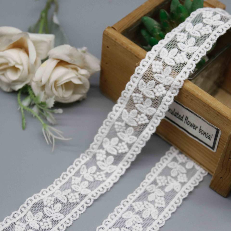 Cotton Embroidery Lace Trim Scalloped Leaf Vine Pattern for Garment Sewing